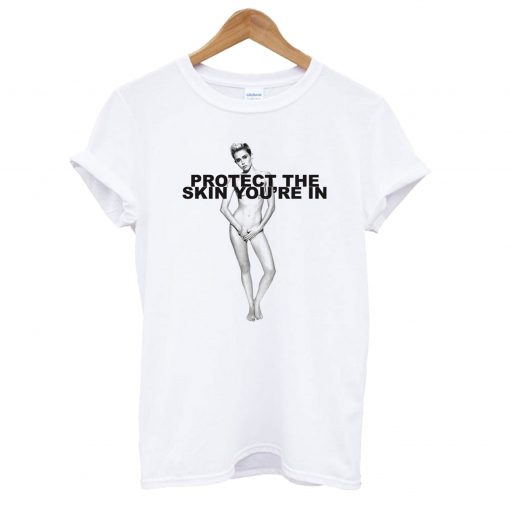 Miley Cyrus Poses Nude for Charity T-Shirt